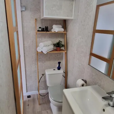 Appartement T2 Paradisiaque Les Pieds Dans L'eau à Olmeto (Corsica)